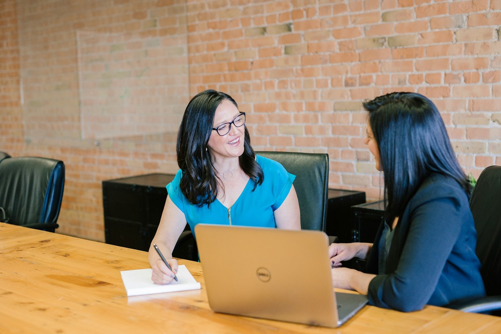 Navigating the Overload of Online Advice (Without Losing Your Mind)